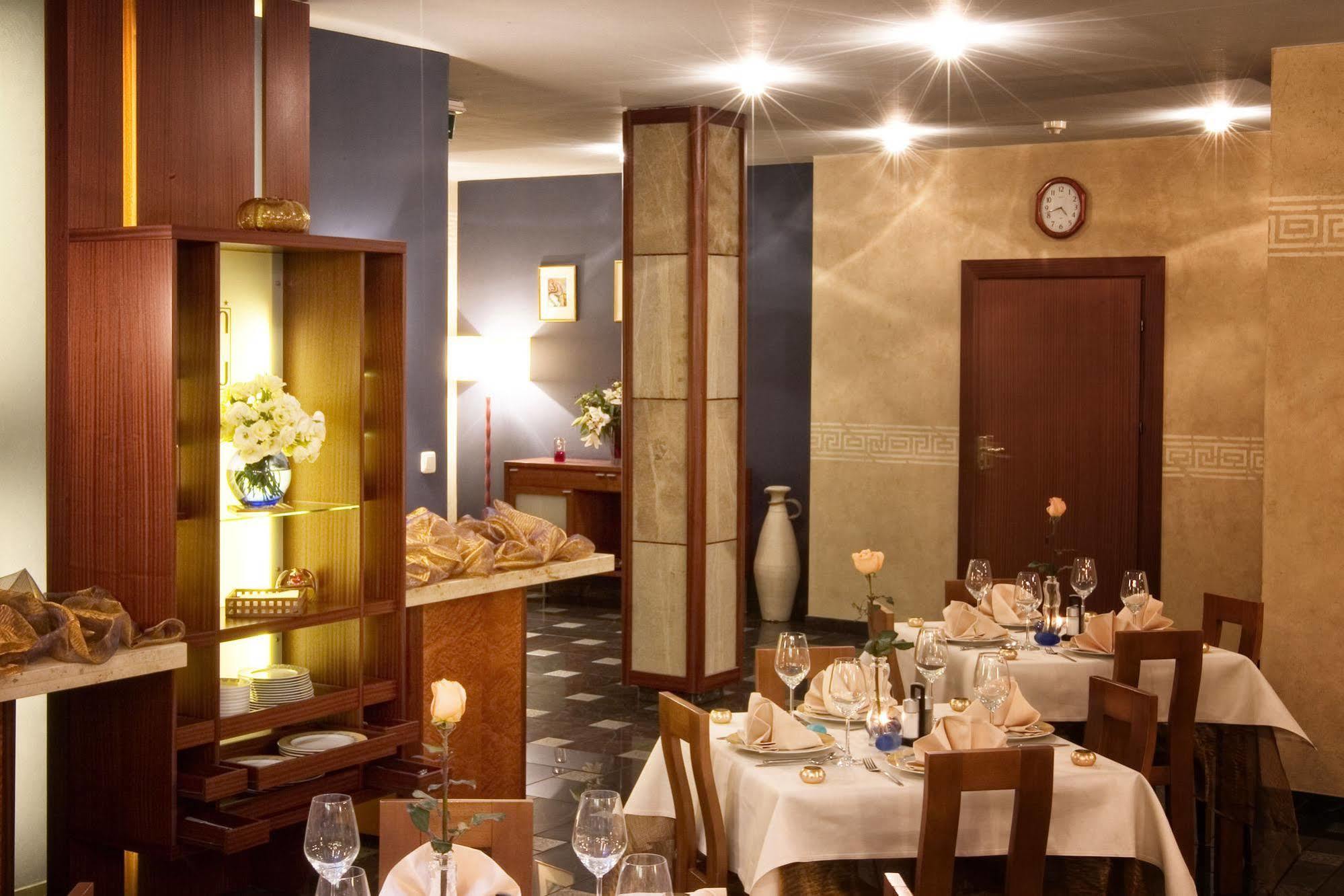 Classic Hotel 克拉科夫 餐厅 照片